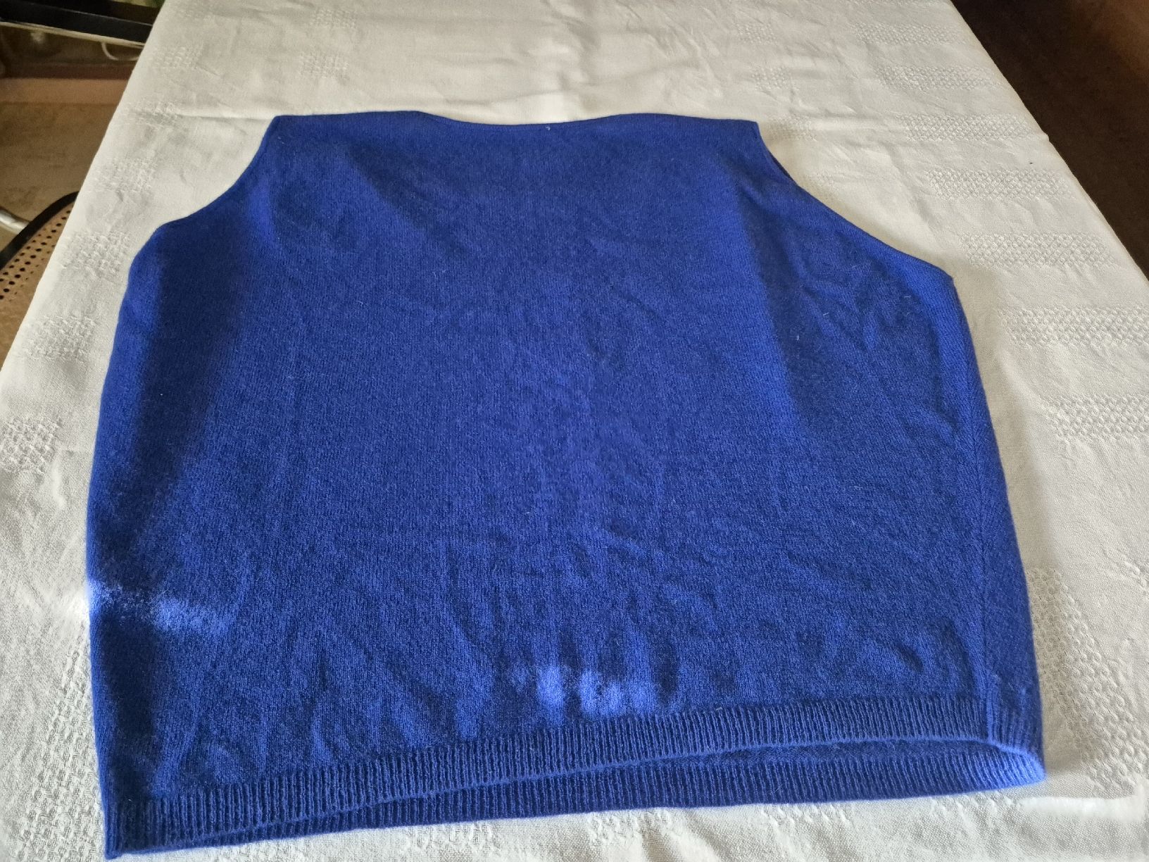 Gilet & Giacche senza maniche: Blauer Kaschmir Pullunder, Grösse M/L, Top Zustand! – Nuovo (secondo la descrizione) da Herrliberg venduto da SELENONAUTKA 1