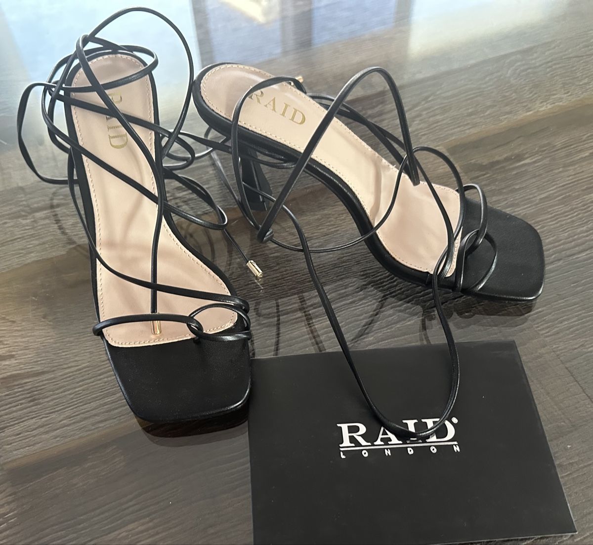 Scarpe da donna: Riemchensandalen Sandaletten – Nuovo (secondo la descrizione) da Bolken venduto da viv_52qx