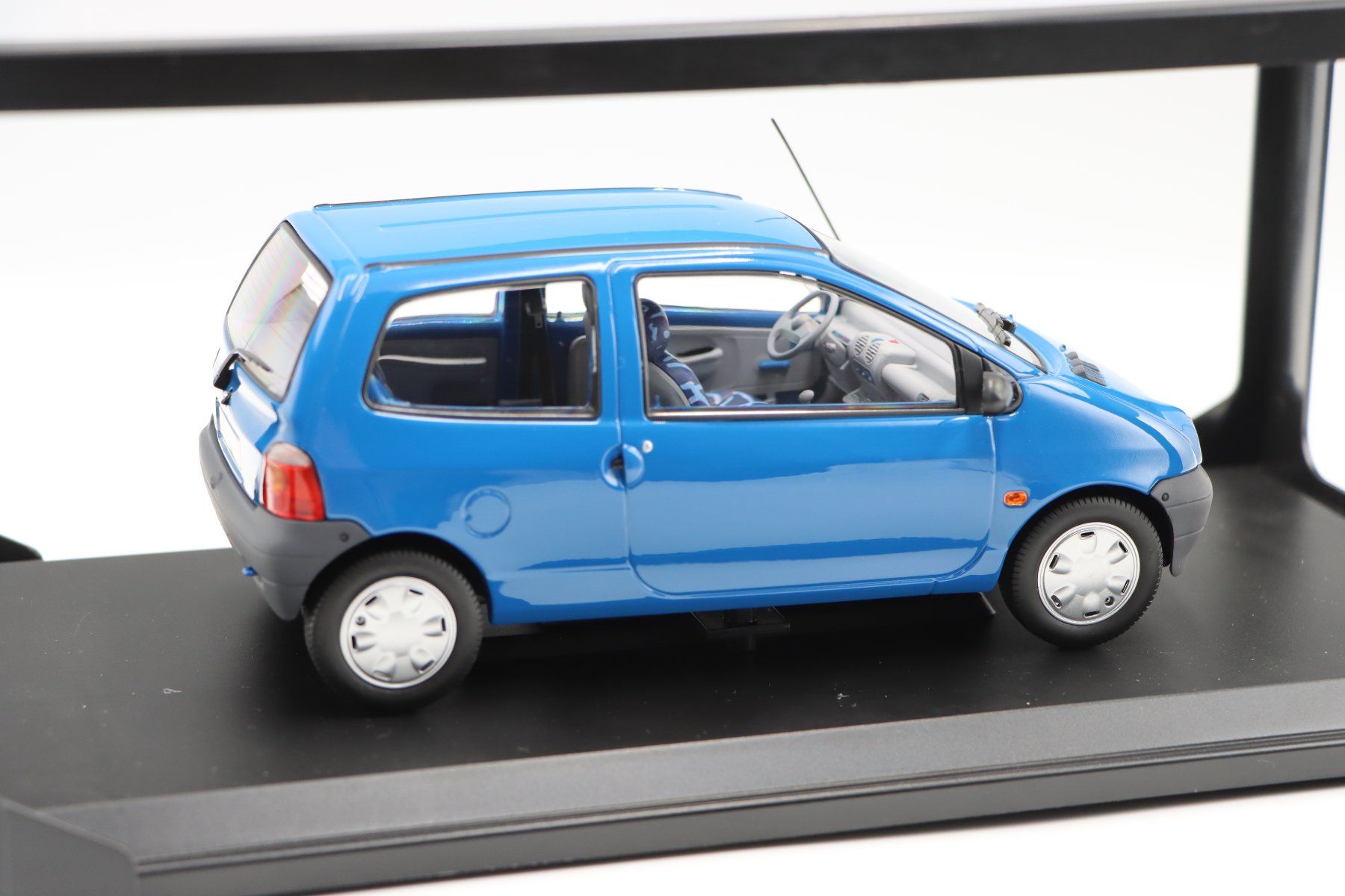 Renault Modellautos: Renault Twingo 1995 1:18 Norev – Neu und originalverpackt aus Bühl b.Aarberg von modelldiecast 6