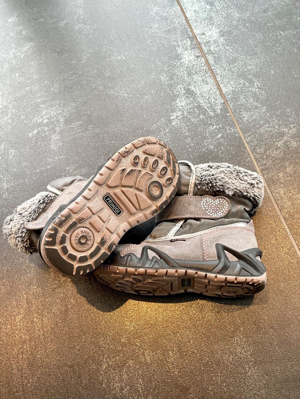 Primigi Scarpe per ragazze: Winterschuhe Primigi Grösse 25 – Usato da Hindelbank venduto da Bstalder 2