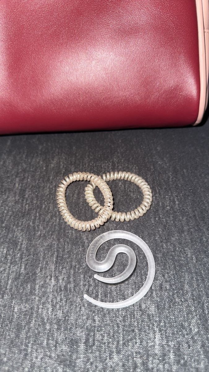 Accessori per capelli: diverser Haarschmuck von Invisibobble – Nuovo (secondo la descrizione) da Oftringen venduto da tola19 1