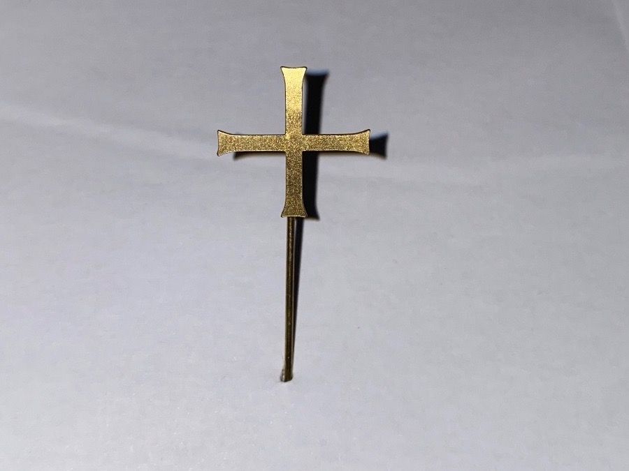 Placchette & Badge: EPINGLETTE - CROIX DE MALTE – Usato da Le Brassus venduto da cinema13