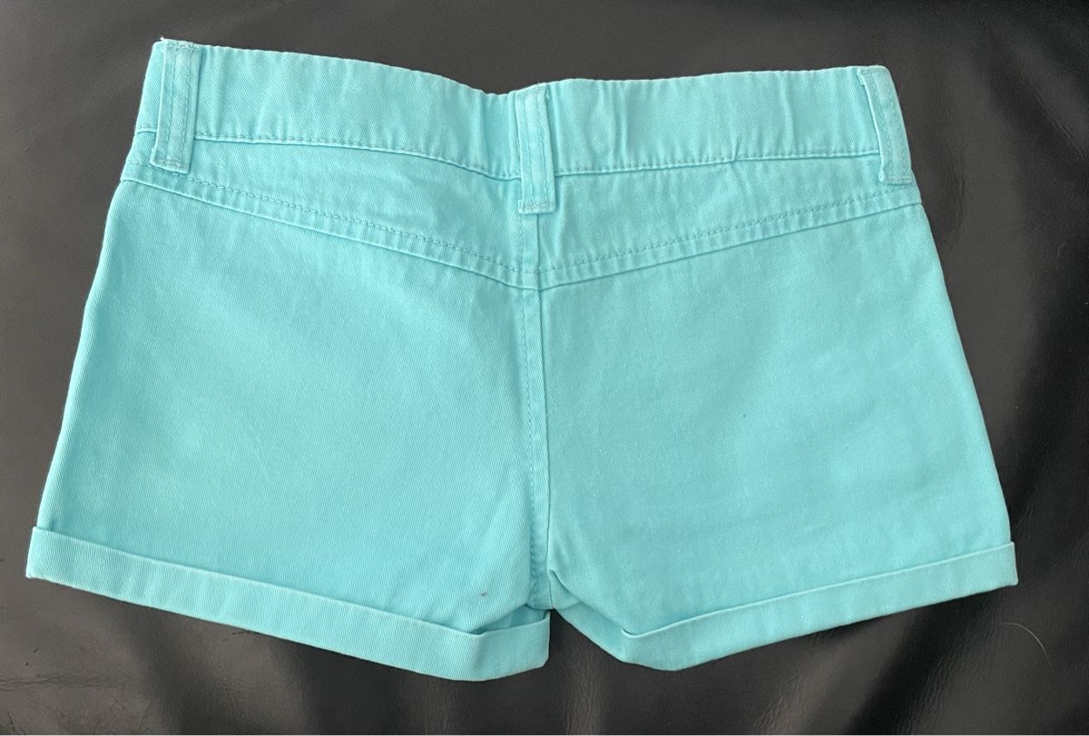 Pantaloni: Benetton Mädchen Shorts Gr. 120 – Usato da Thun venduto da Jimmuli 1