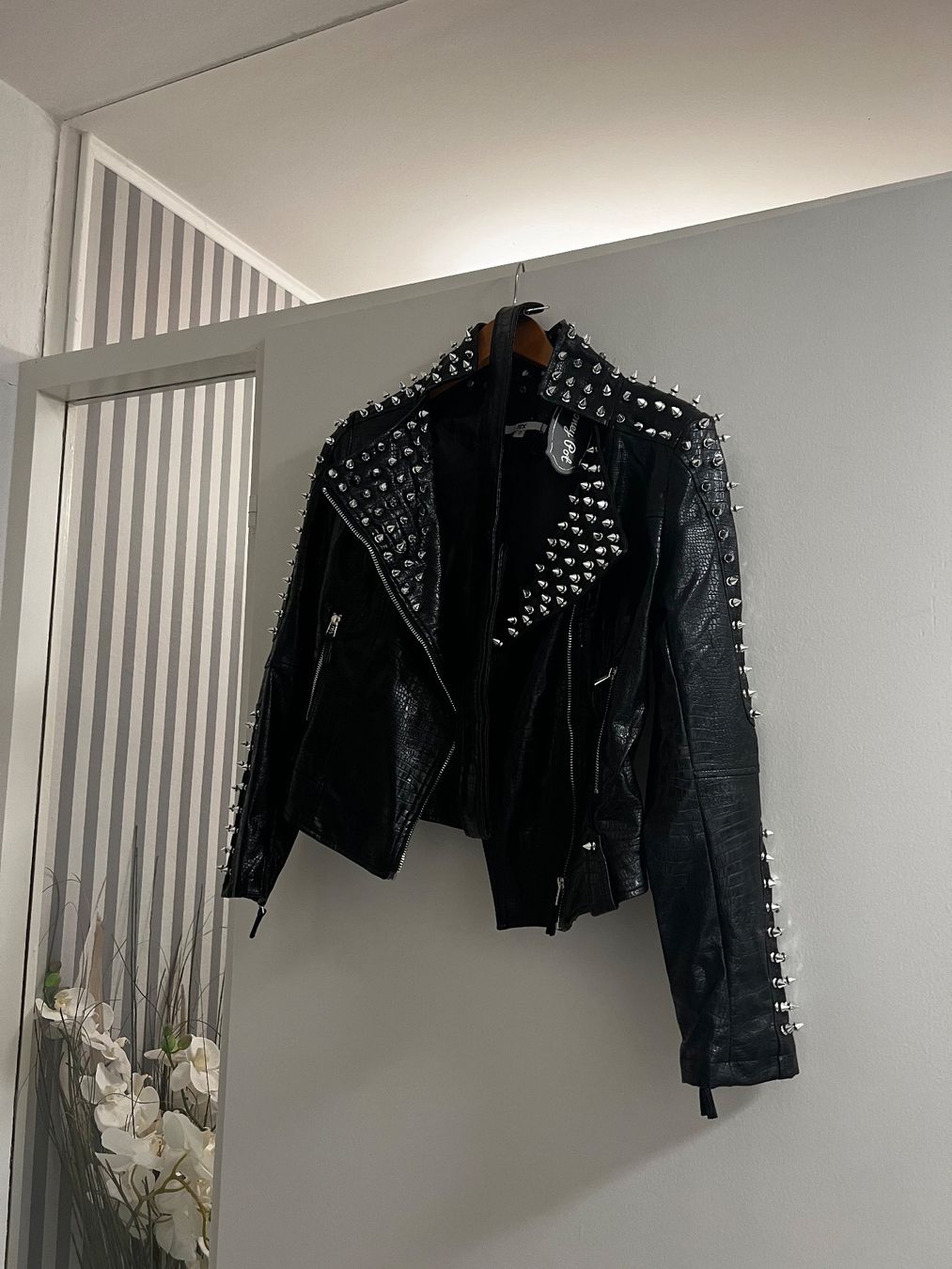 Giacche: Neu Lederjacke – Nuovo e nell'imballaggio originale da Erlenbach ZH venduto da Kristina1985