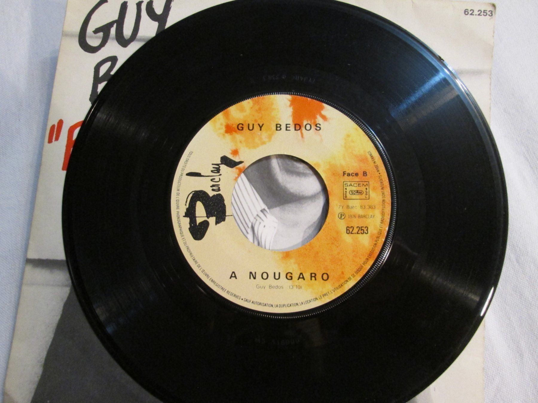 Dischi in vinile: Disque vinyle Guy Bedos "Bibi" 45t vintage – Usato da La Chaux-de-Fonds venduto da Marteaux 2