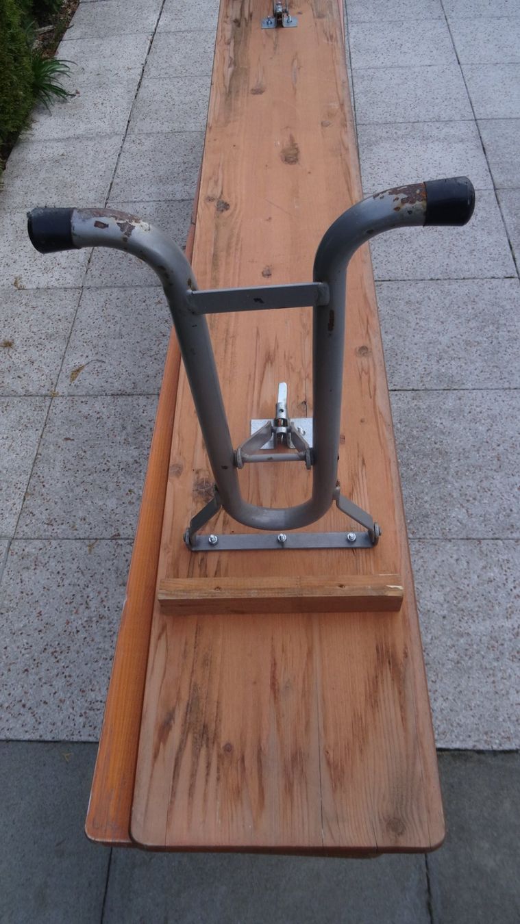 Panchine: Festbank, Holz, – Usato da Ehrendingen venduto da CHMEX 3
