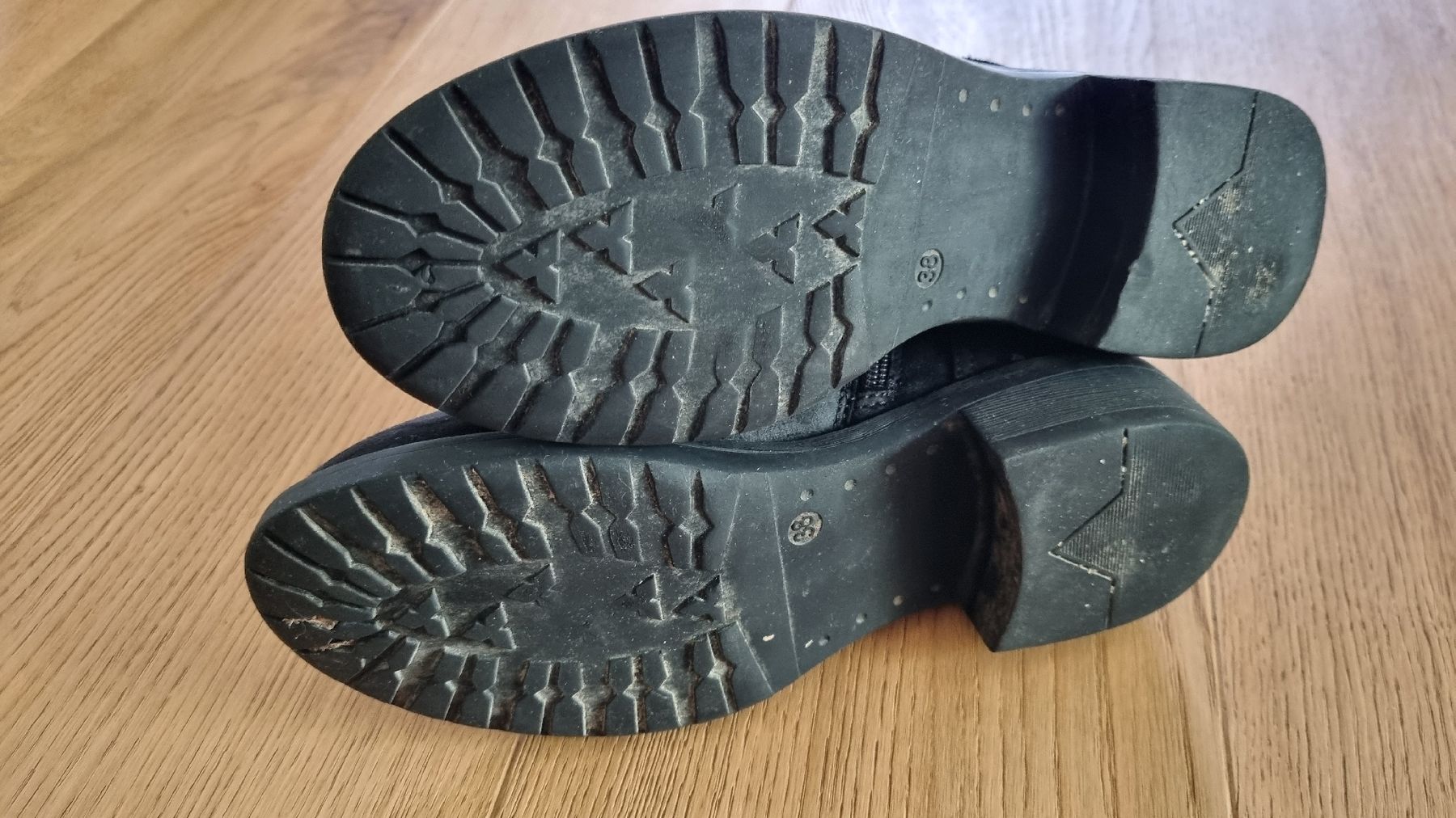 Scarpe da donna: Stiefeletten, Grösse 38  – Usato da Oberglatt ZH venduto da Mueller4000 2