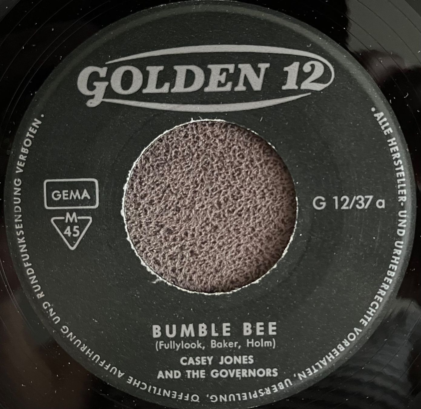 Dischi in vinile: CASEY JONES AND THE GOVERNORS - BUMBLE BEE – Usato da Bussigny venduto da vinyl-pas-cher 2
