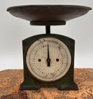 Antike Wirtschafts-Waage bis 10 Kg Farbe grün ca. von 1900