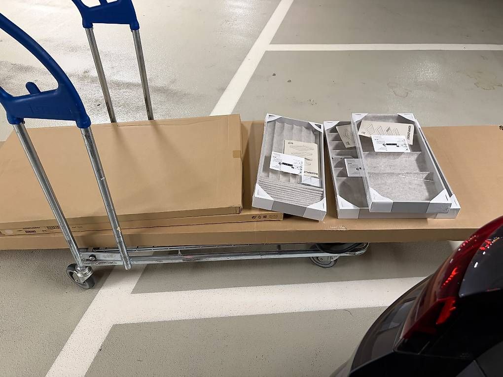 Schränke: Pax Kleiderschrank – Gebraucht aus Oberhasli von chantal. 2