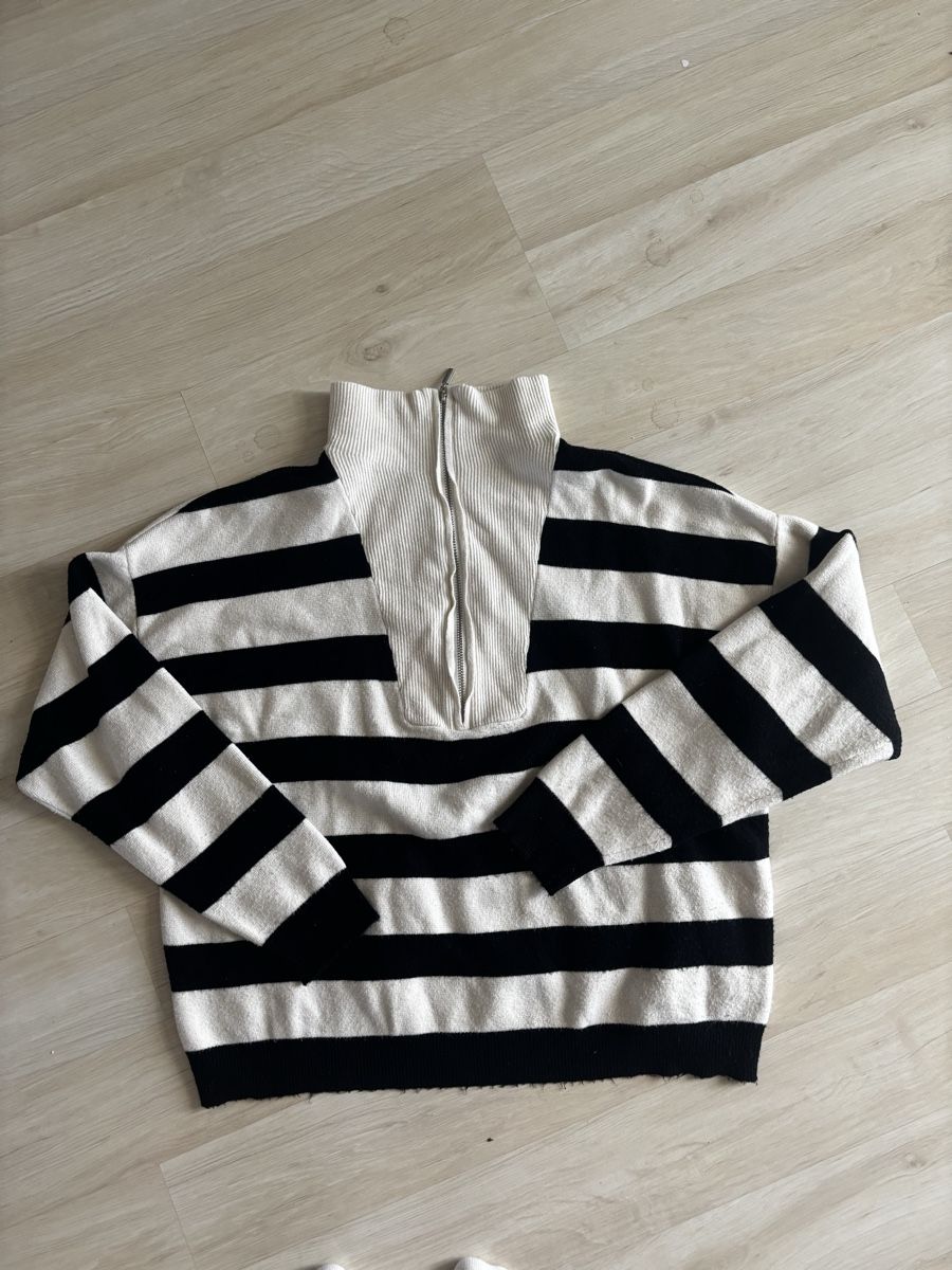 Stradivarius Pulls & Sweat-shirts: Stradivarius Zip-up Pullover Grösse L – D'occasion à Gossau SG par sve_99rn
