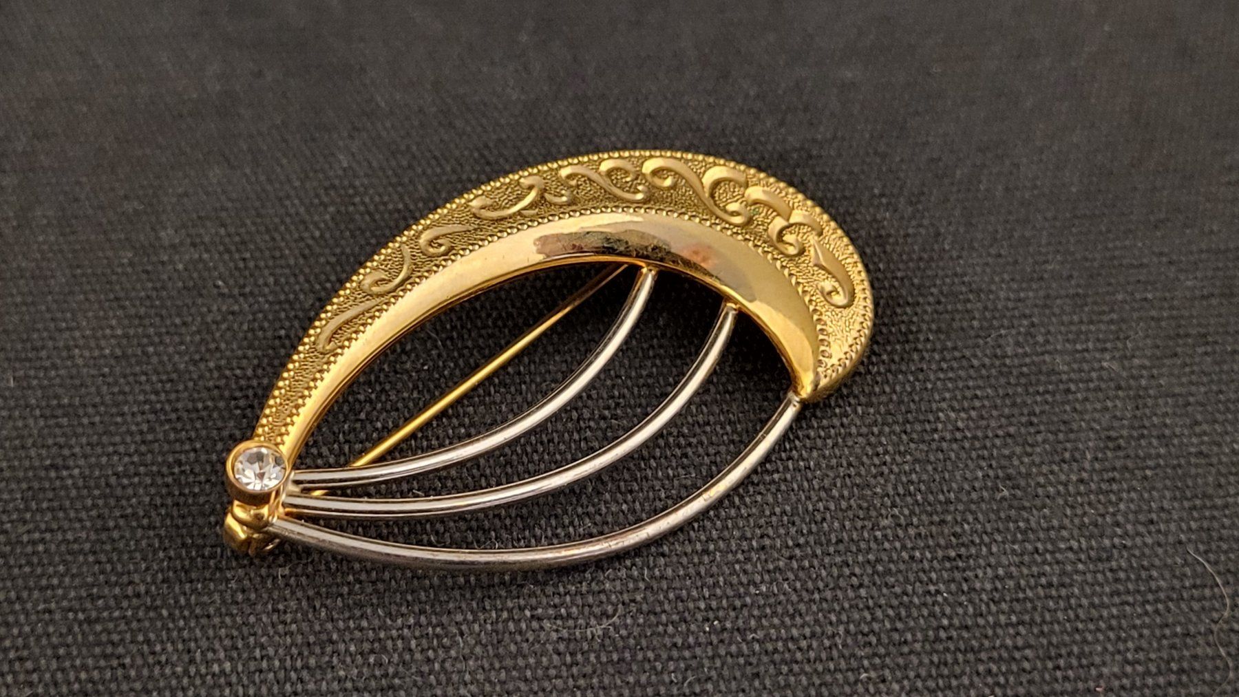 Spille & Fermagli: Vintage-Brosche in Goldoptik – Usato da Basel venduto da spinne02 1