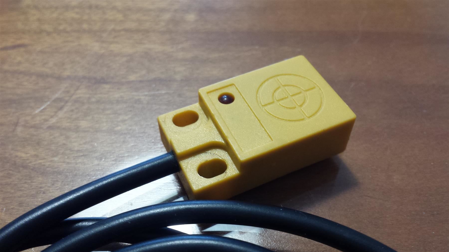 Omron Componenti elettronici: OMRON Induktiv Sensor – Nuovo (secondo la descrizione) da Hinteregg venduto da Amerizium 1