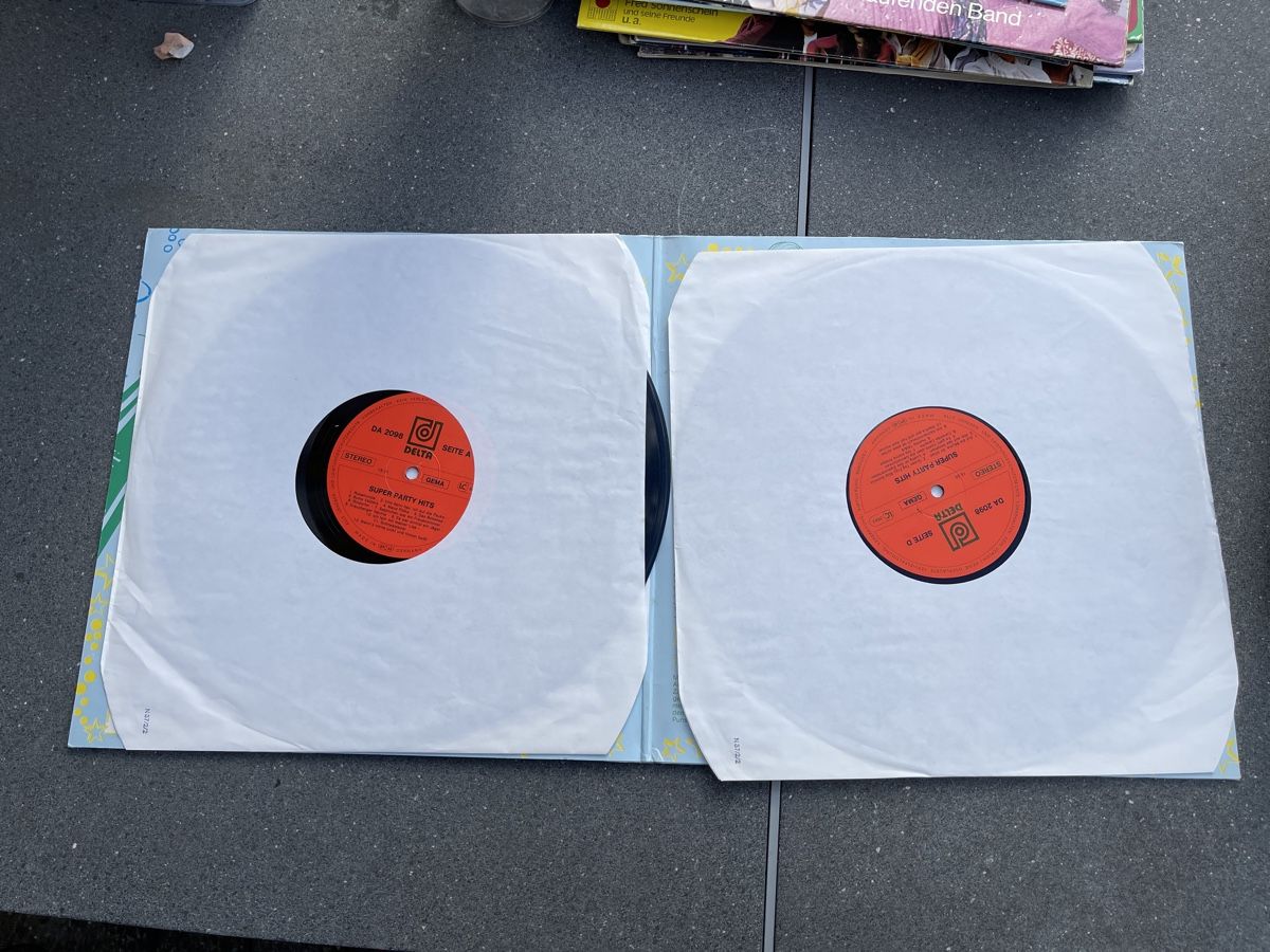 Dischi in vinile: Schallplatte Party Hits – Usato da Sempach venduto da Nimsaj5 3