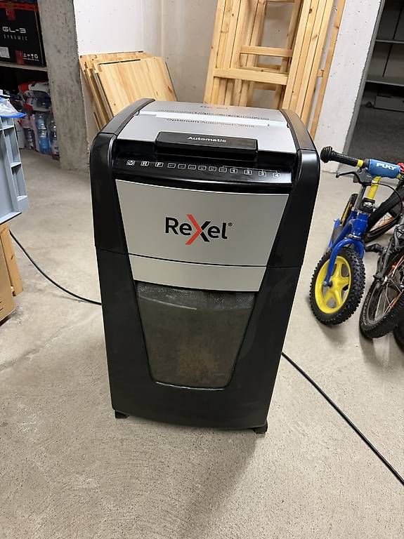 Aktenvernichter: Rexel Optimum AutoFeed+ 300x – Gebraucht aus Flums von mojo265