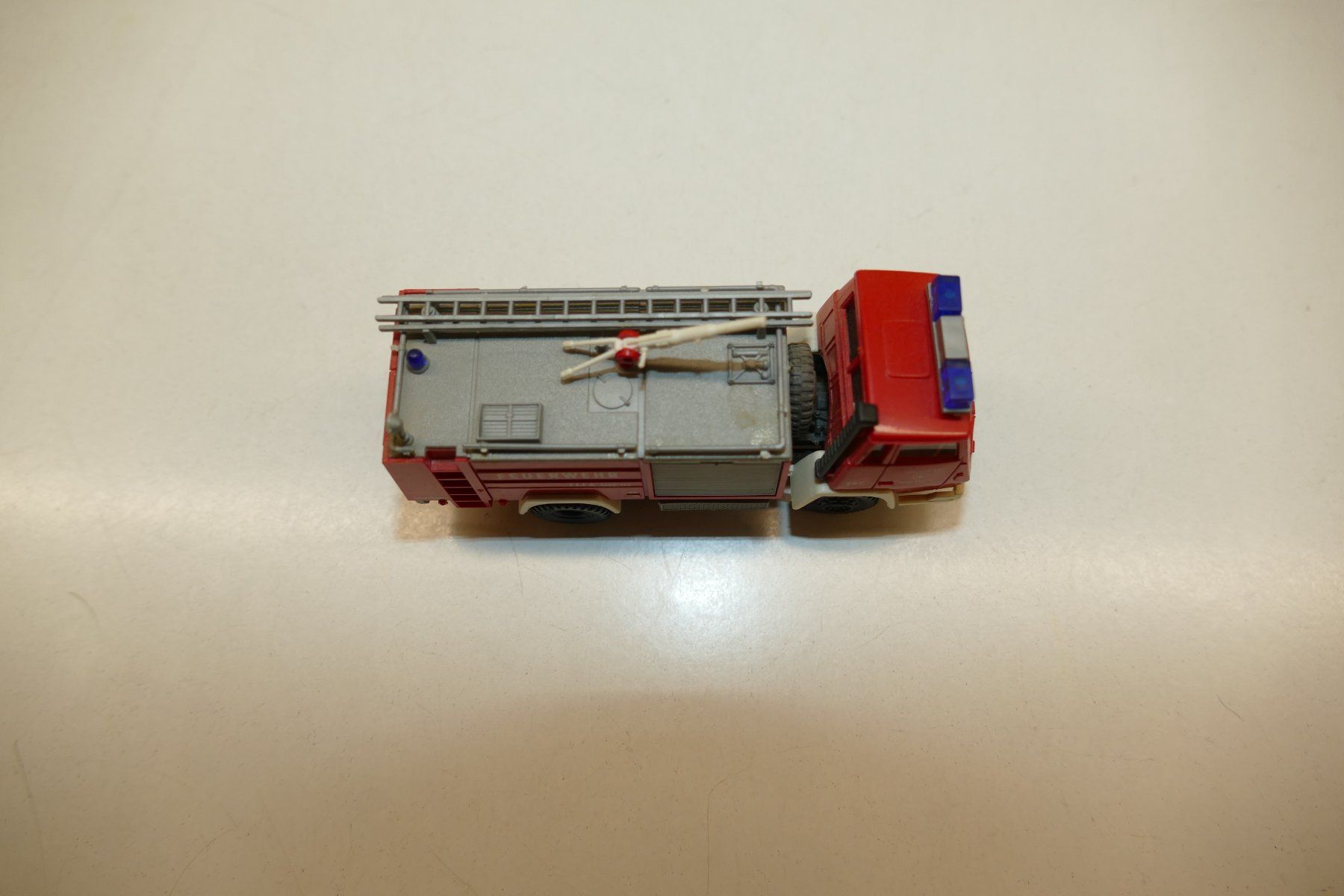 Modellini d'auto: Roco 1:87: Steyr 91 Feuerwehr – Usato da Niederhasli venduto da Flash32 4