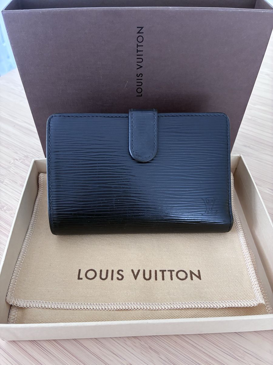 Louis Vuitton Brieftaschen: Louis Vuitton Epi Portemonnaie – Gebraucht aus Männedorf von Julilah