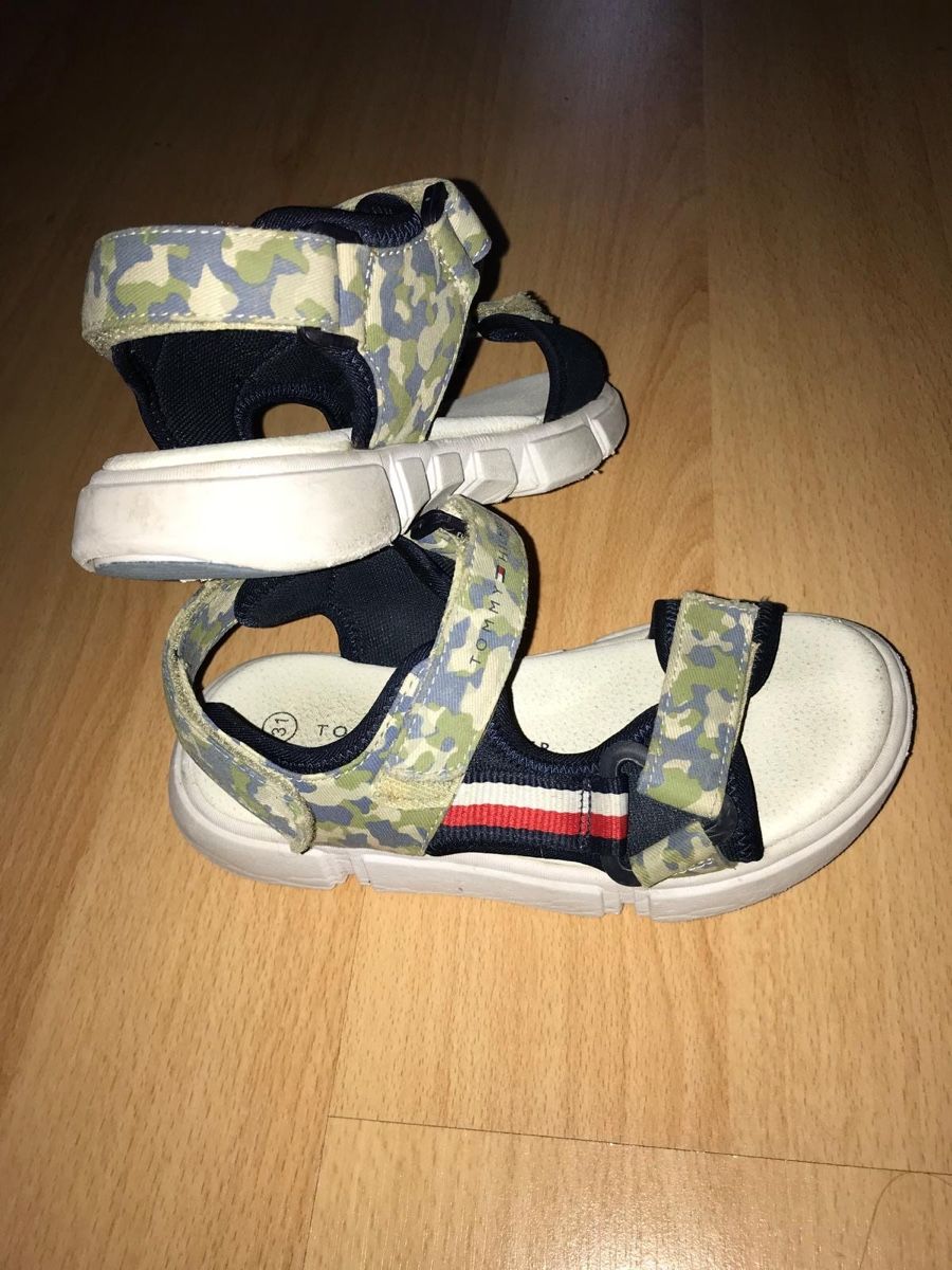 Tommy Hilfiger Schuhe für Jungen: Tommy Hilfiger Kinder Sandale Gr.31 – Gebraucht aus Oberwil BL von Gutundsuperklein16 4