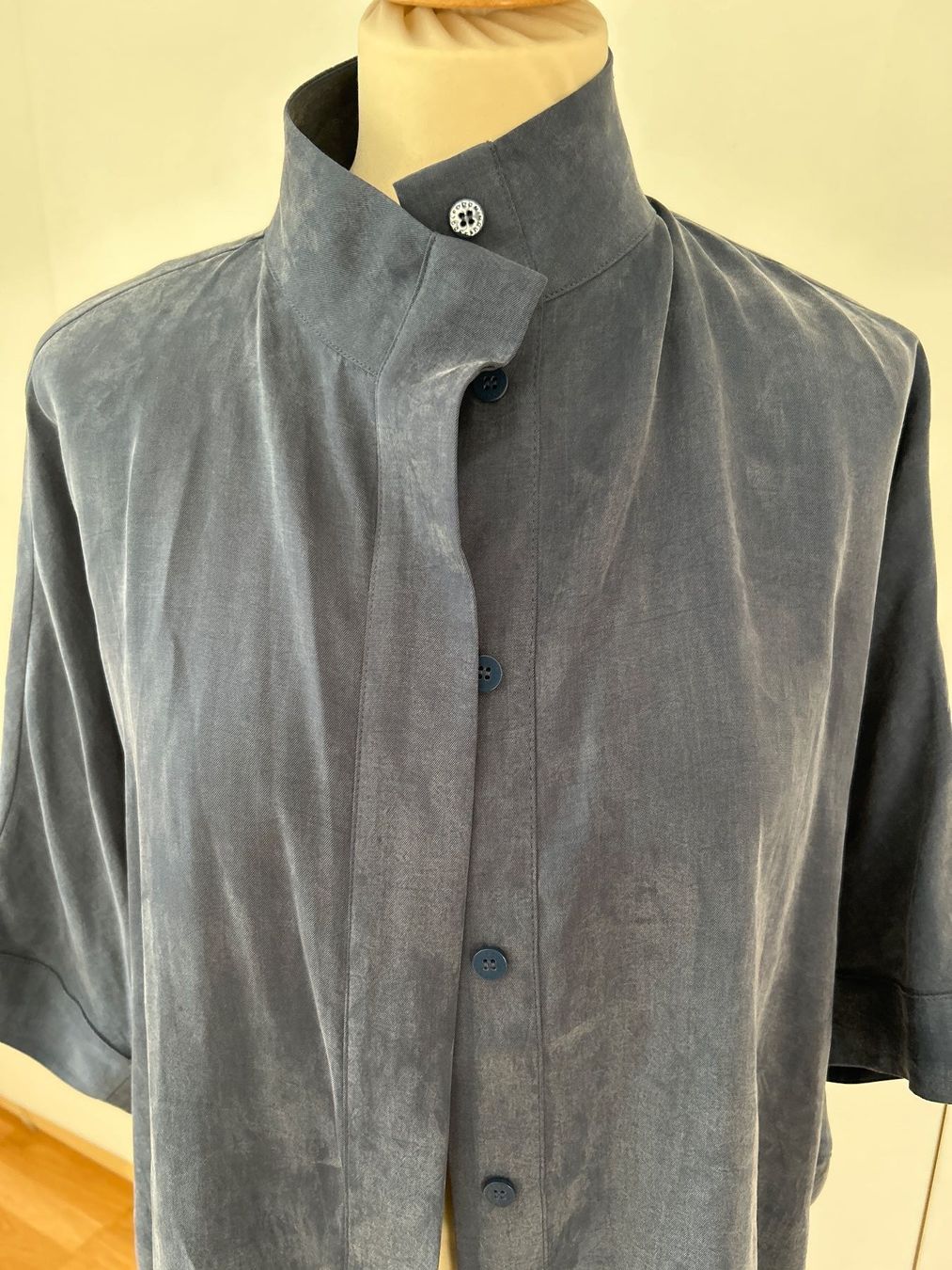 Blusen: Elegante Bluse/ Jackli von Adolfo Dominguez, neu – Neu (gemäss Beschreibung) aus Feuerthalen von Anna_Swift 1