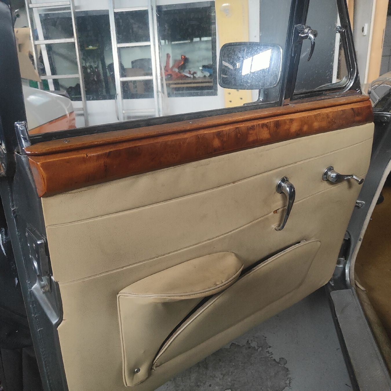 Jaguar Automobili: Jaguar MK 2 vétéran – Usato da Palézieux-village venduto da uras611 5