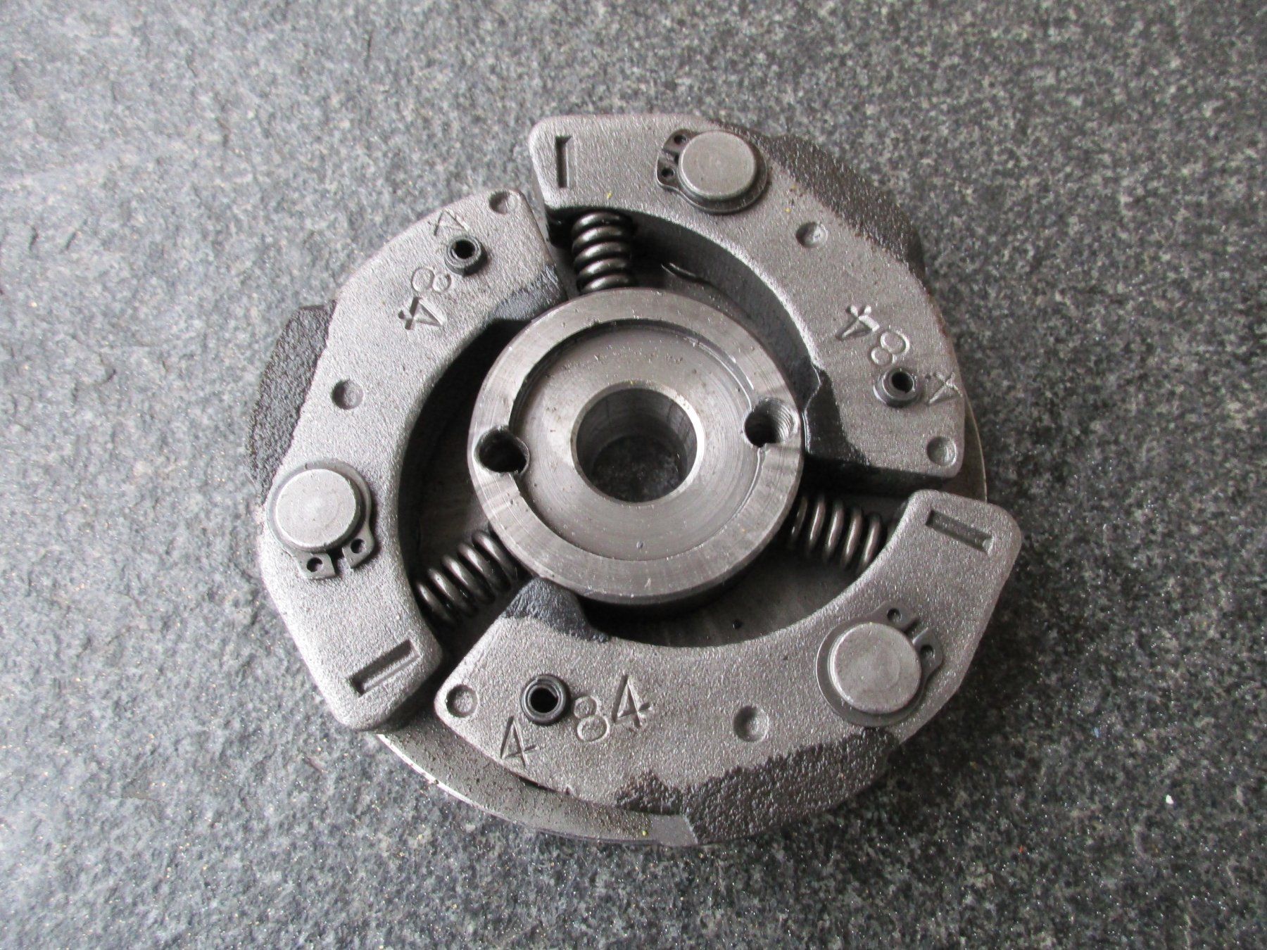Puch Mofas: Mofa Puch Motor E 50 Kupplung , 3 Backen. – Gebraucht aus Frick von  1