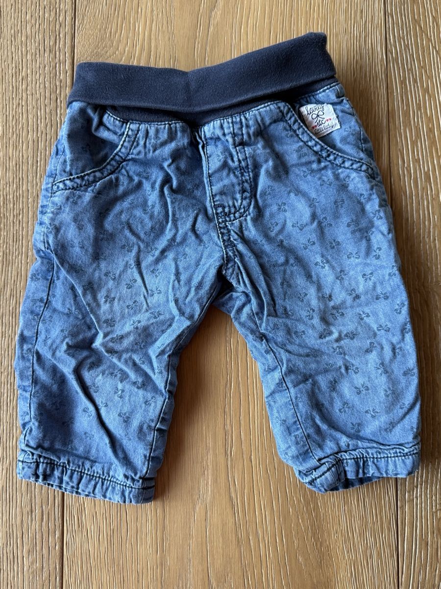 Pantaloni: Gefütterte Jeanshose Grösse 68 – Usato da Pragg-Jenaz venduto da gobrist