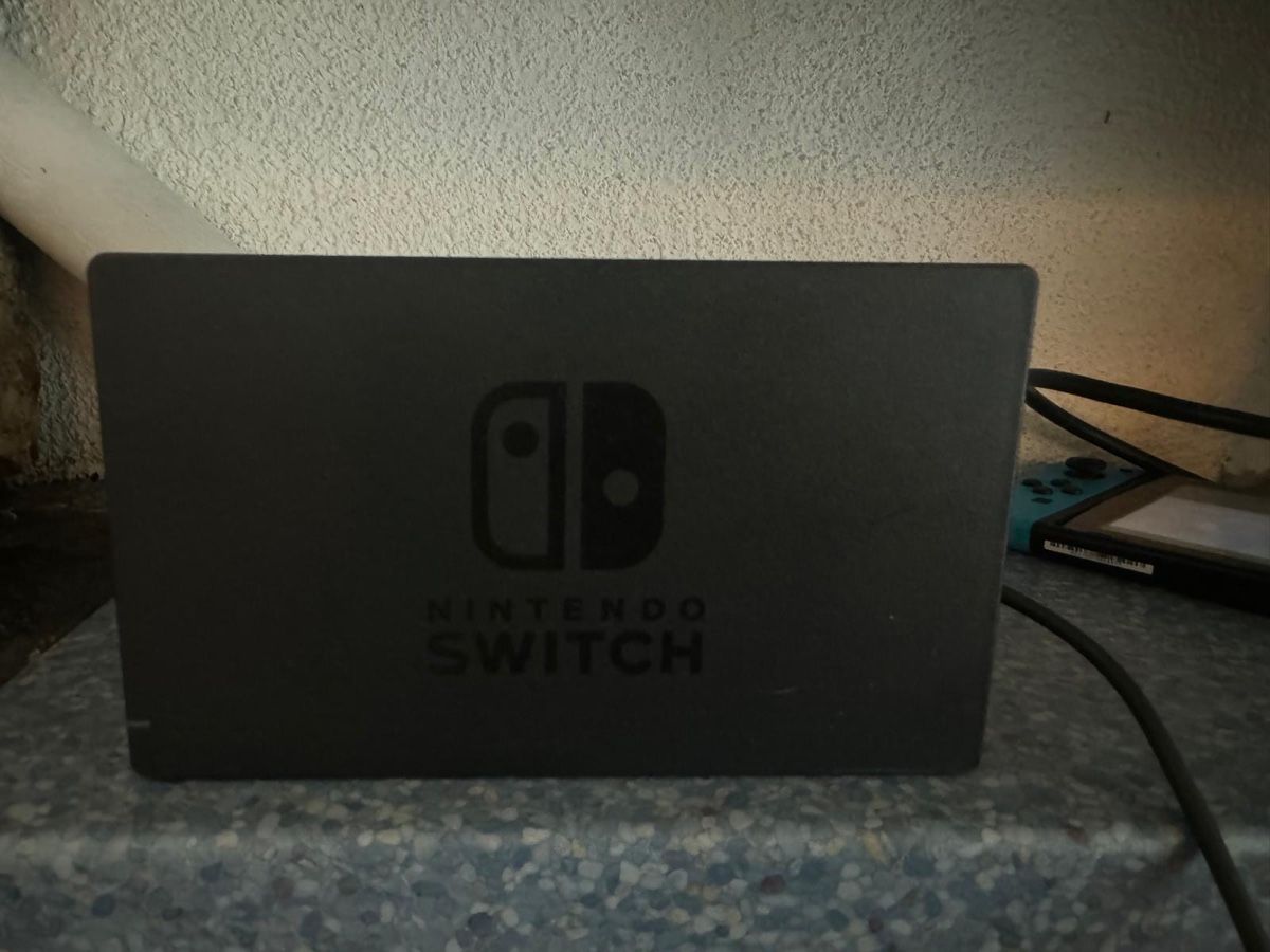 Nintendo Konsolen: Nintendo Switch Dock mit Kabeln guter Zustand – Gebraucht aus Zürich von papaplatte 6