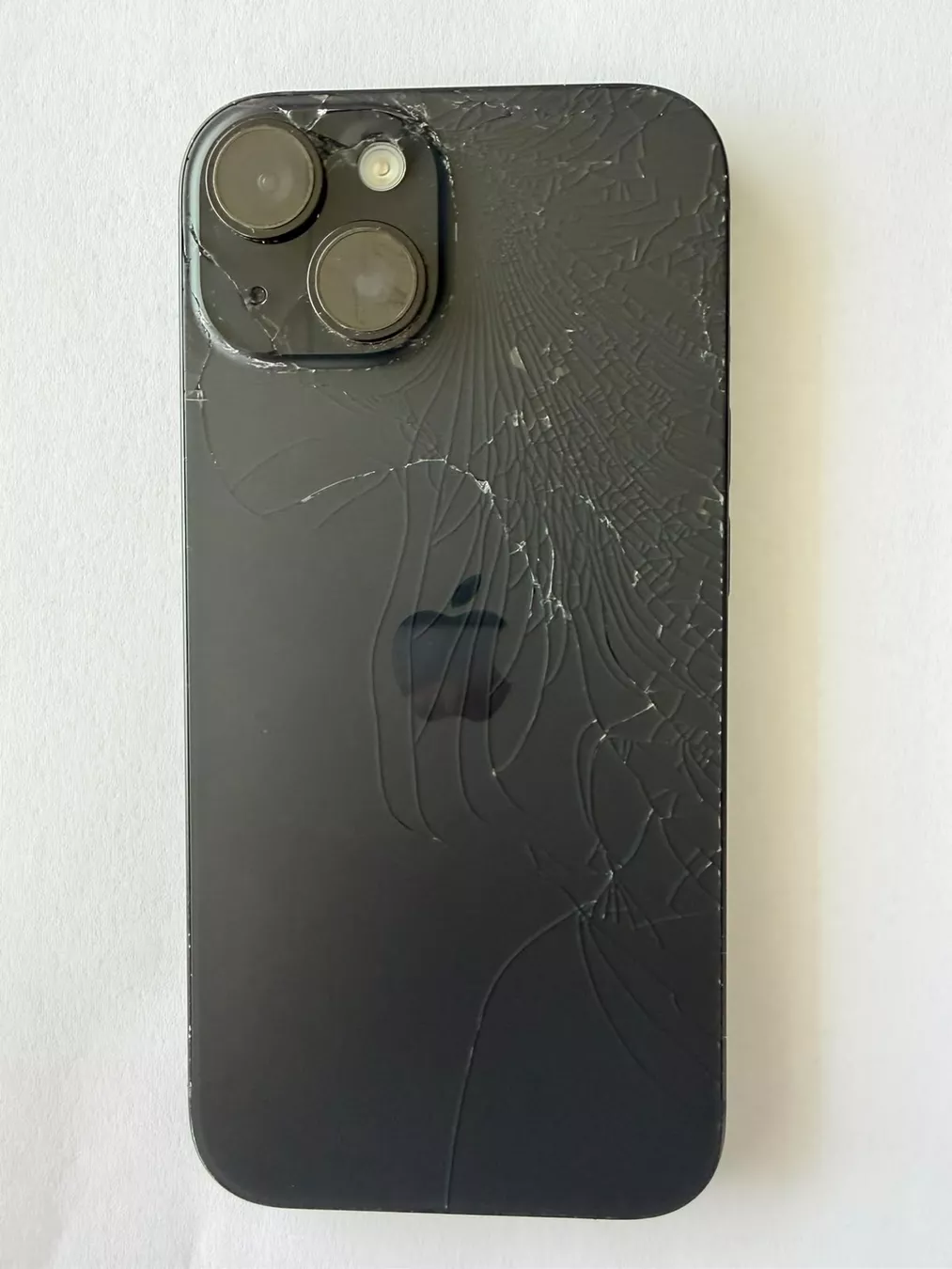 Apple Portables: iPhone 15 – D'occasion à Herrliberg par PtS879000 1