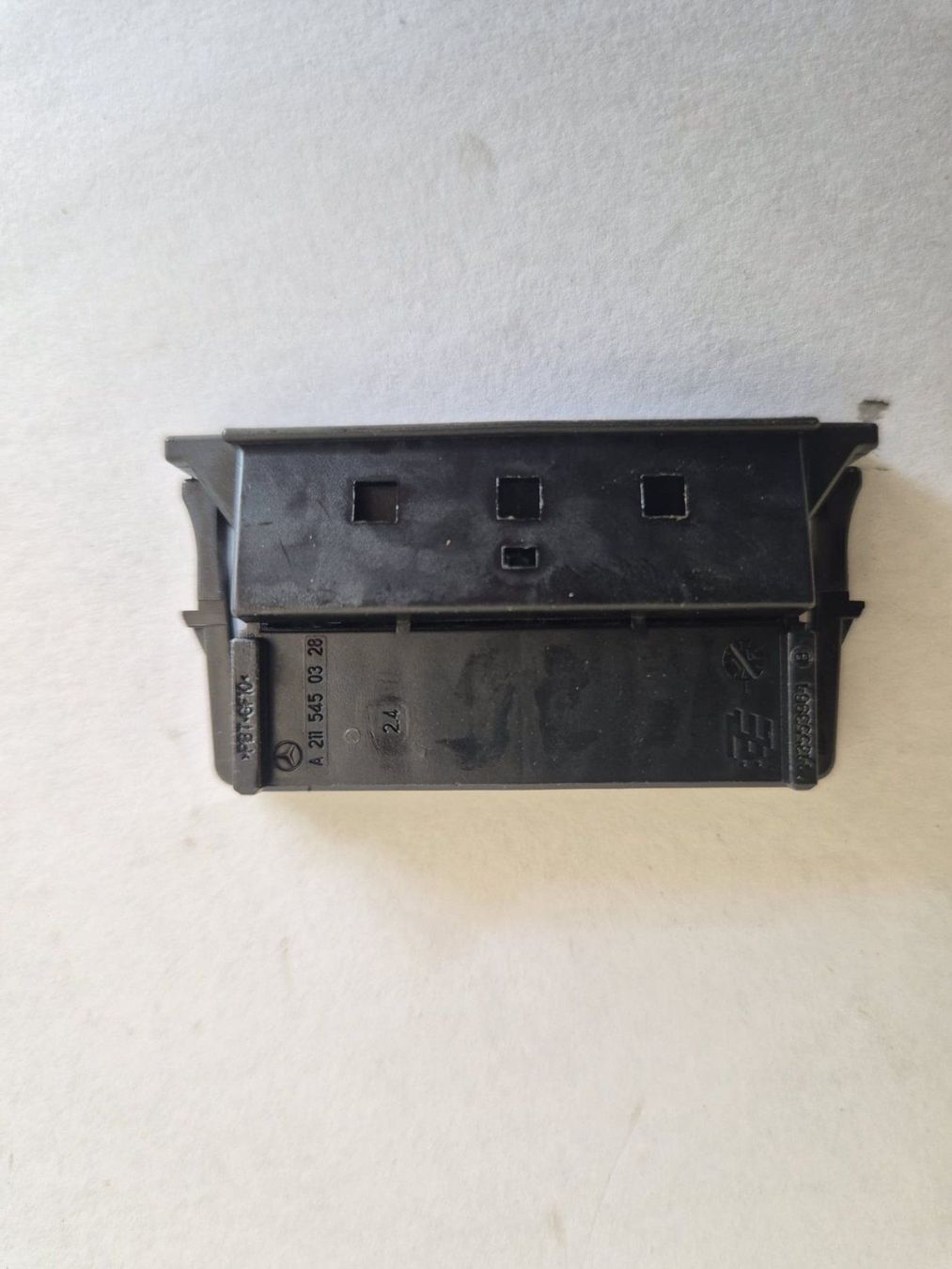 Mercedes-Benz Toutes les pièces auto: Original Mercedes Stecker – Neuf avec emballage d'origine à Fällanden par SwissClassicCar 1