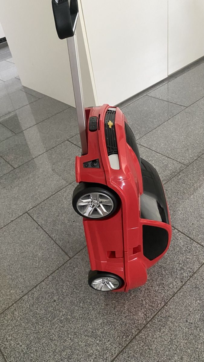 Reisekoffer: Kinder Auto Koffer Chevrolet – Gebraucht aus Horgen von Sawansto79