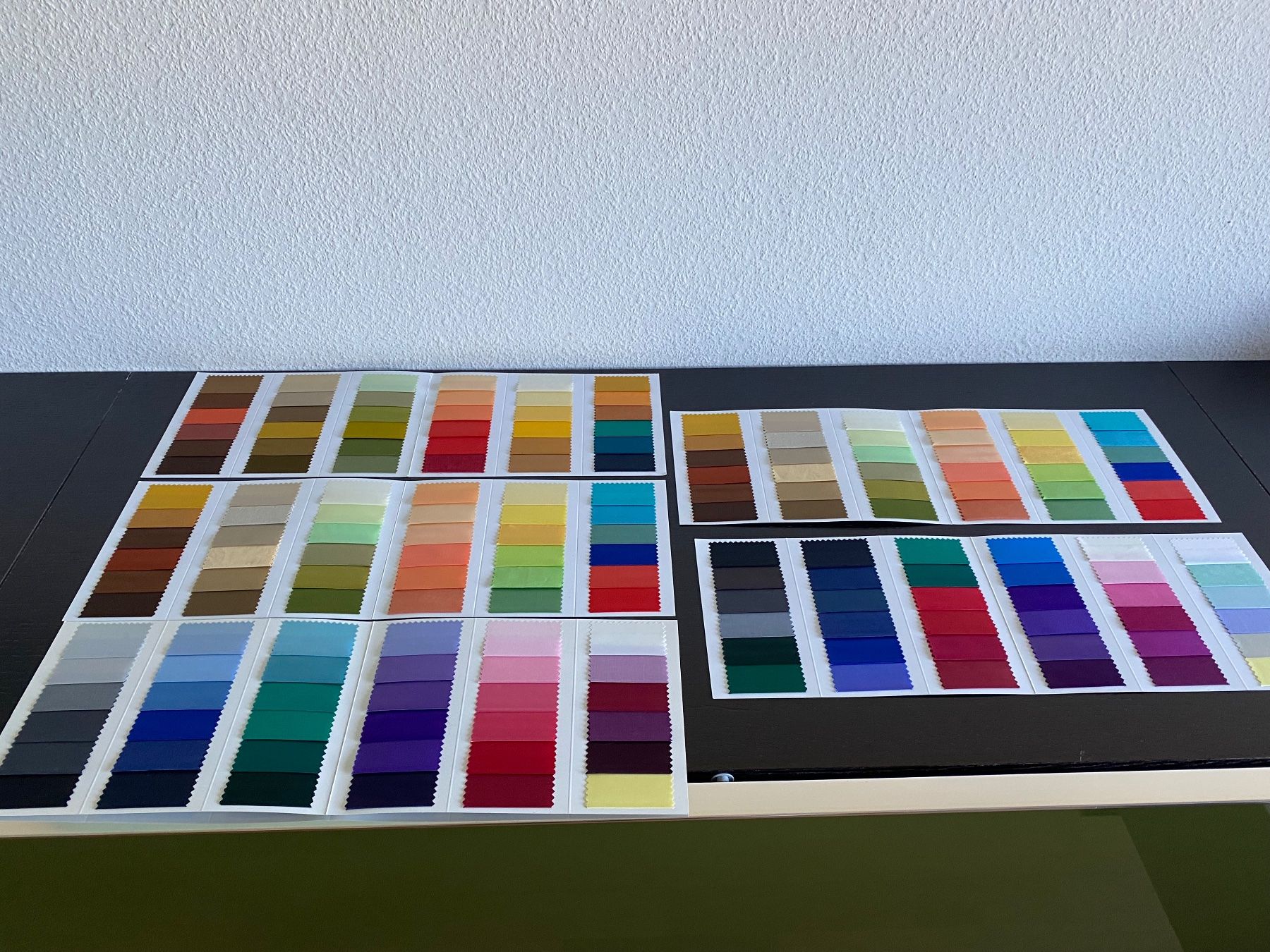 Tissus: Farbberatung Set – Neuf avec emballage d'origine à St.Gallen par Design04 5