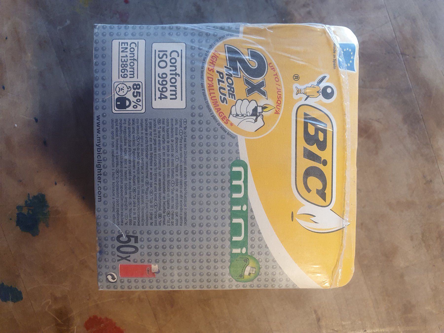 Bic Accendini: 50er Pack Bic Feuerzeug Parisienne – Usato da Zürich venduto da loosebone