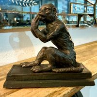 JUGENDSTIL SKULPTUR GUSSEISEN HOLZSOCKEL FRANKREICH UM 1900