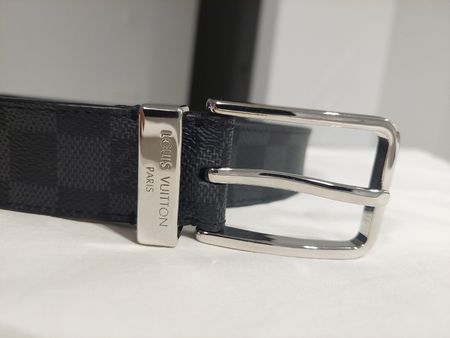 Original Louis Vuitton Damier men's belt
