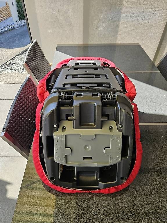 Seggiolini per auto: Maxi cosi sitz 15-36kg – Usato da Aedermannsdorf venduto da Men11 2