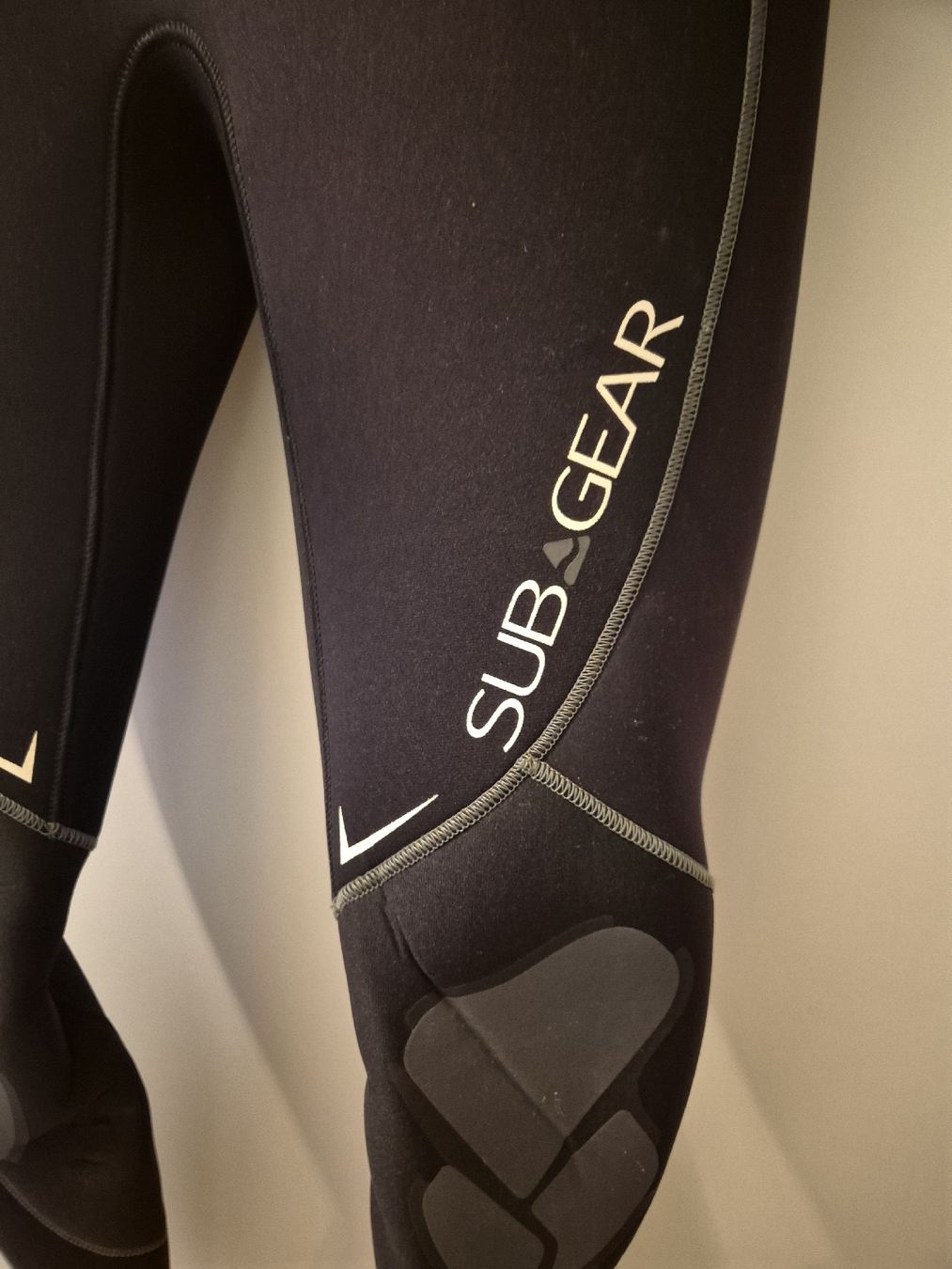 Mute per immersioni: Nano Tech wetsuit 8mm, for men, size 52 – Usato da Lenzburg venduto da wojcikar 2