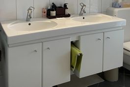 Doppellavabo mit Unterbauschrank