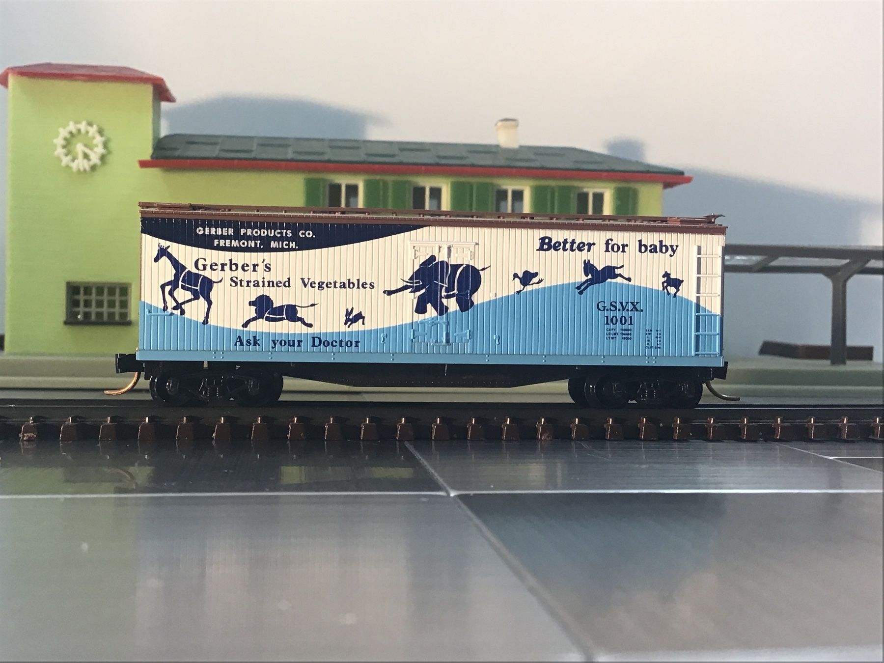 Micro Trains Line Modellini di ferrovie: MICRO TRAINS LINE GÜTERWAGEN SPUR N – Usato da Männedorf venduto da Modellbau-wyss