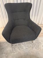 Gemütlicher Sessel mit Muster, ideal für den Winter!