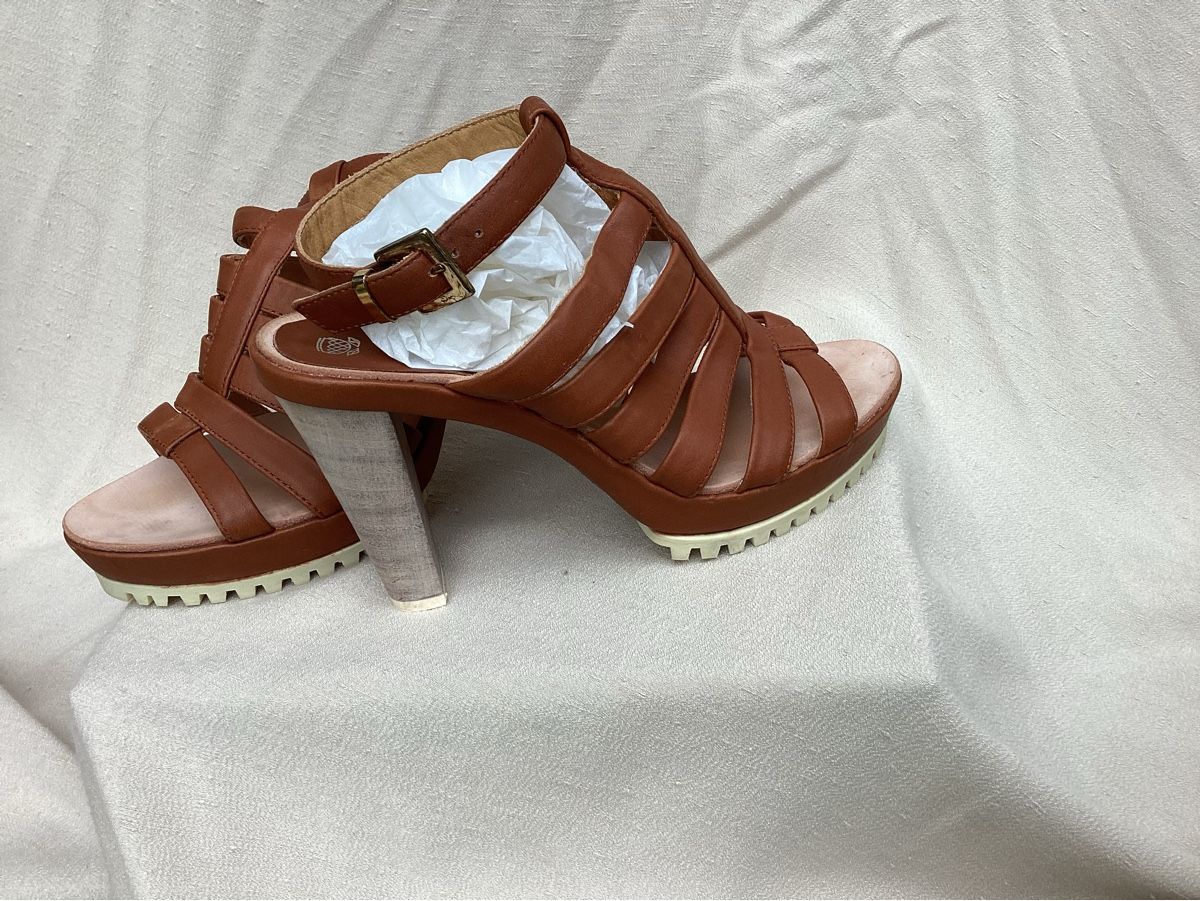 Navyboot Scarpe da donna: Navyboot Sandalen – Usato da brütten venduto da hagenbuche