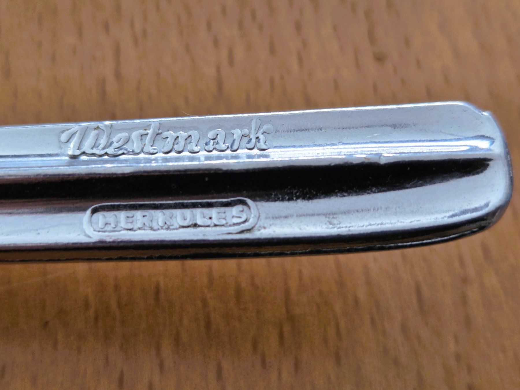 Küchengeräte: NUSSKNACKER - VINTAGE – Neu (gemäss Beschreibung) aus Brüttisellen von Nighttrain 3