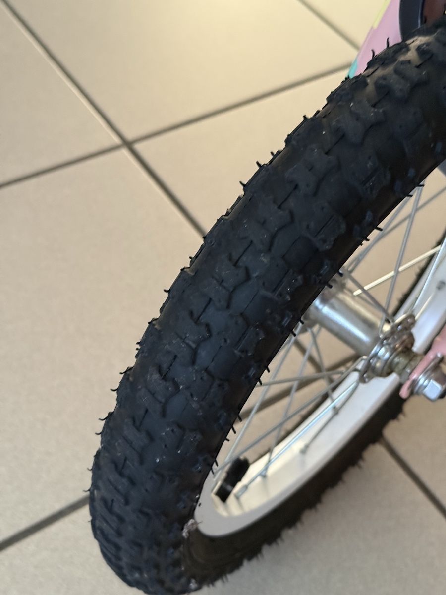 Velos: Ich verkaufe ein Mädchenfahrrad. – Neu (gemäss Beschreibung) aus Figino von Ferrari58 4