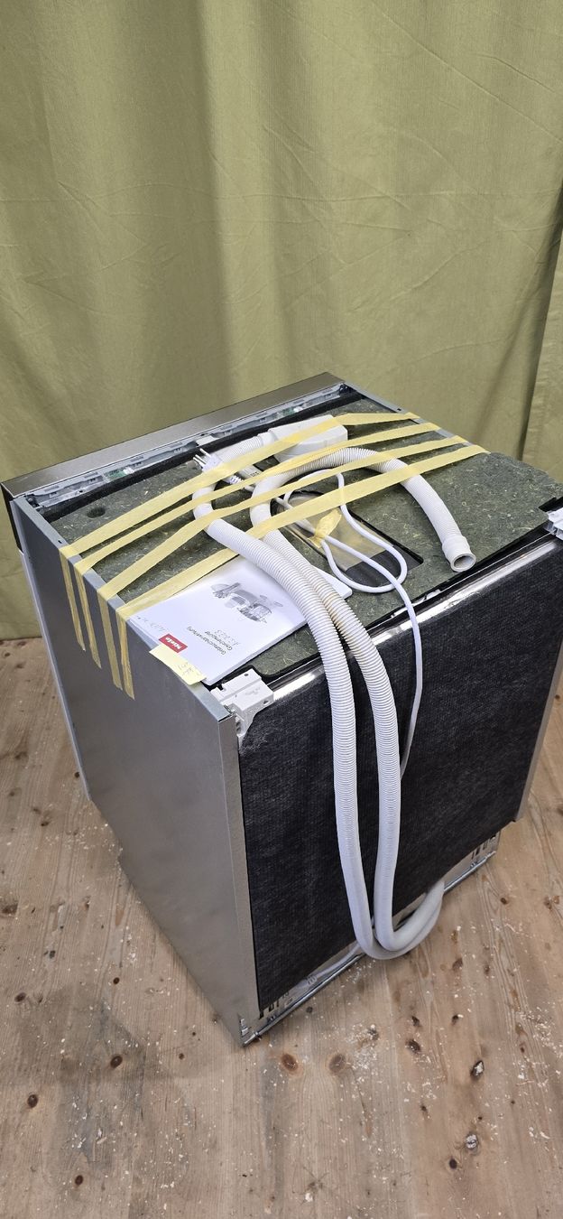 Miele Lavastoviglie: Miele Geschirrspüler – Usato da Oberuzwil venduto da joe_10k5 5
