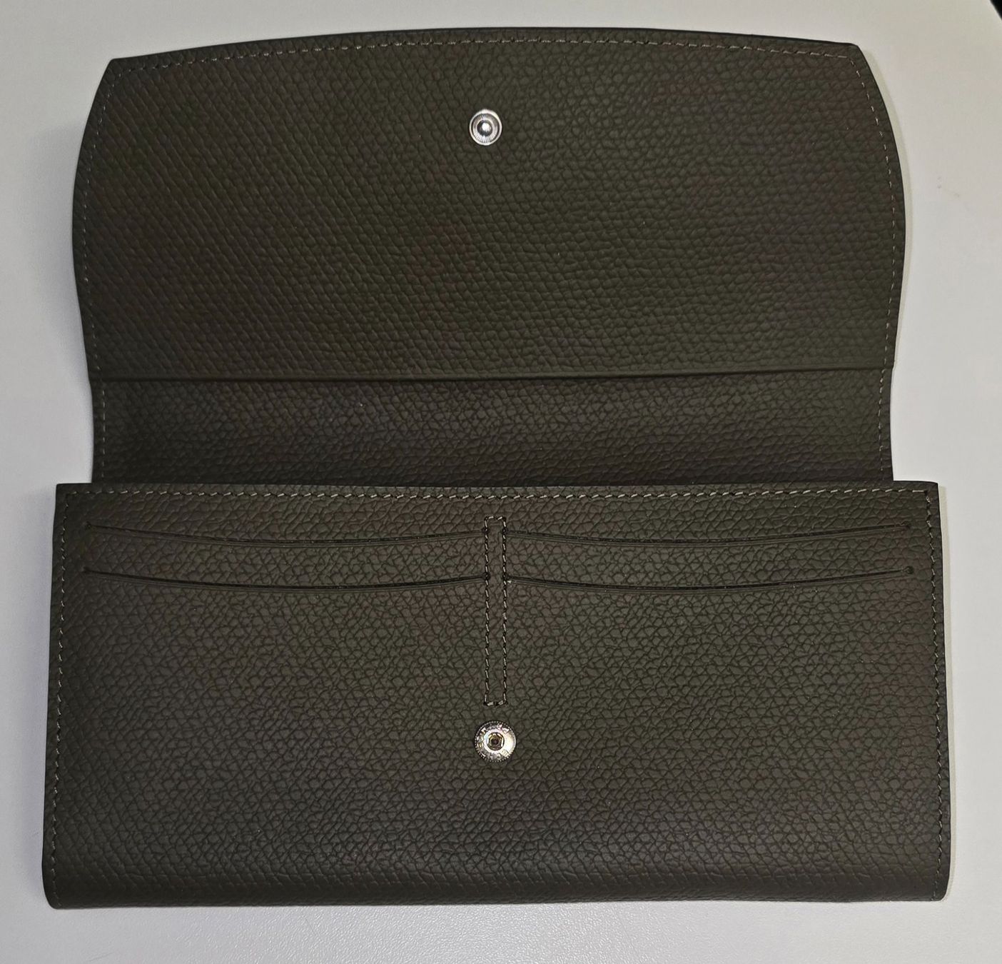Longchamp Portamonete: Longchamp porte feuille – Usato da Meyrin venduto da Balboa_580 1