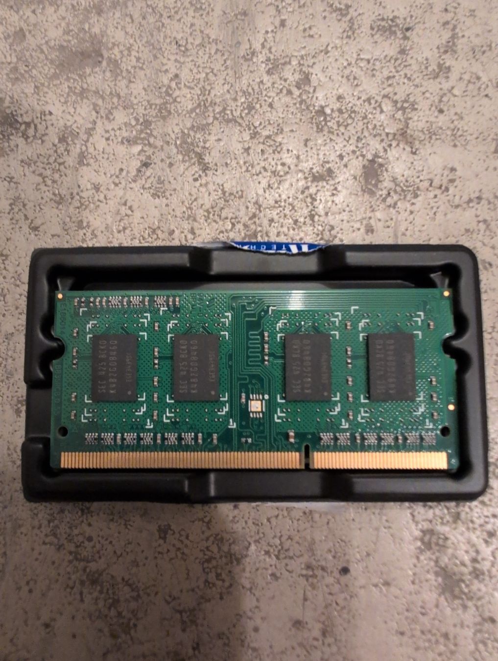 Memoria / RAM: 1GB DDR3 SO-DIMM – Usato da Zumikon venduto da tizilogic 1