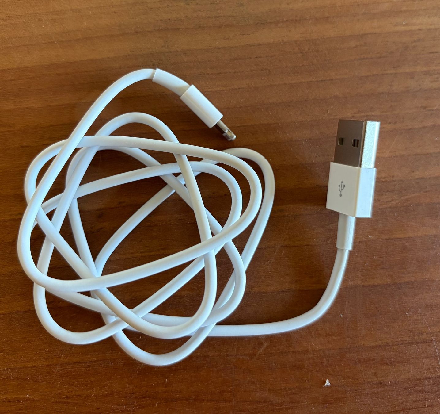 Apple Kabel: Iphone Lightning Ladekabel 1m – Neu und originalverpackt aus Herzogenbuchsee von DC_1978 2