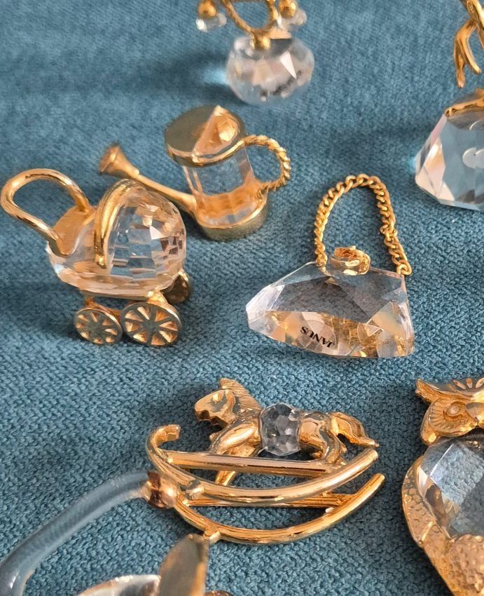 Vetrine: Vitrine mit 11 verschiedenen Glas Figuren – Usato da Embrach venduto da wernici 4