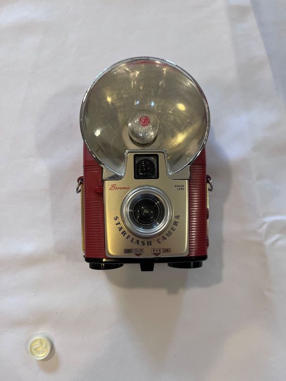 Starflash Camera Brownie (Gebraucht) in Richterswil für CHF 6 – mit ...