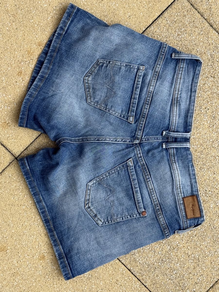 Jeans: Short Pépé Jeans  – D'occasion à Lausanne 26 par bcavogel 1