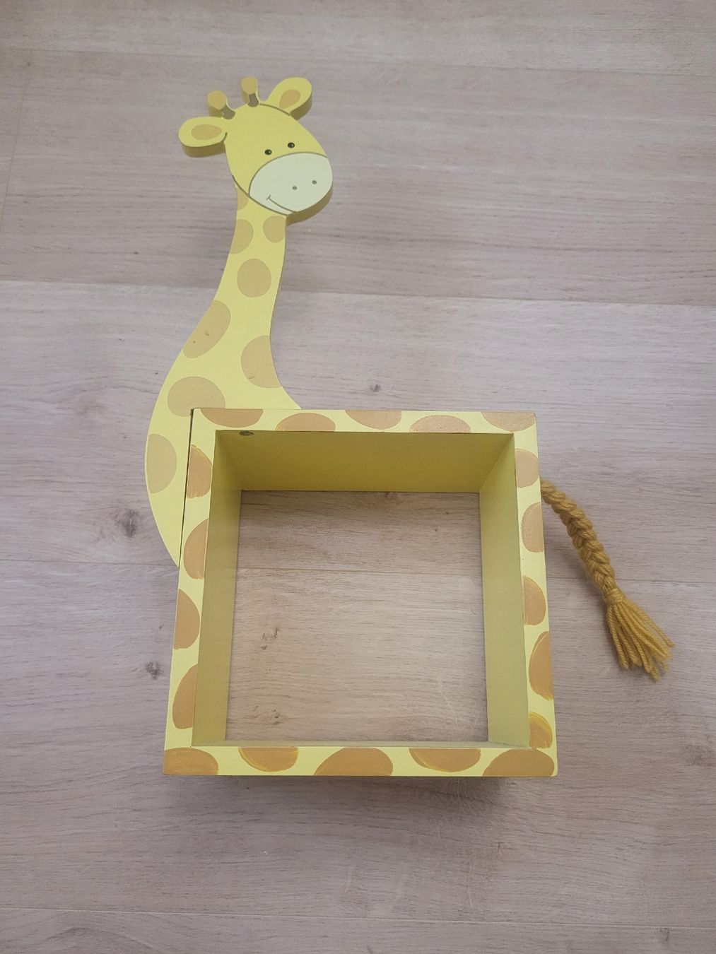 Scaffali: süsses Wandregal Giraffe 18x18x10cm – Usato da Lupsingen venduto da sta_wgg5